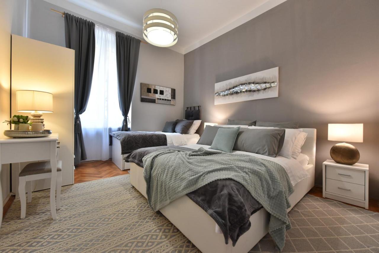 Zadar Center Beach Apartment - Directly On The Sea Exterior foto