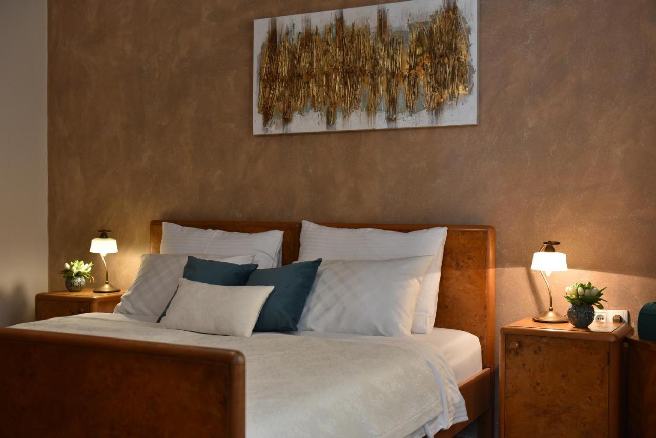 Zadar Center Beach Apartment - Directly On The Sea Exterior foto