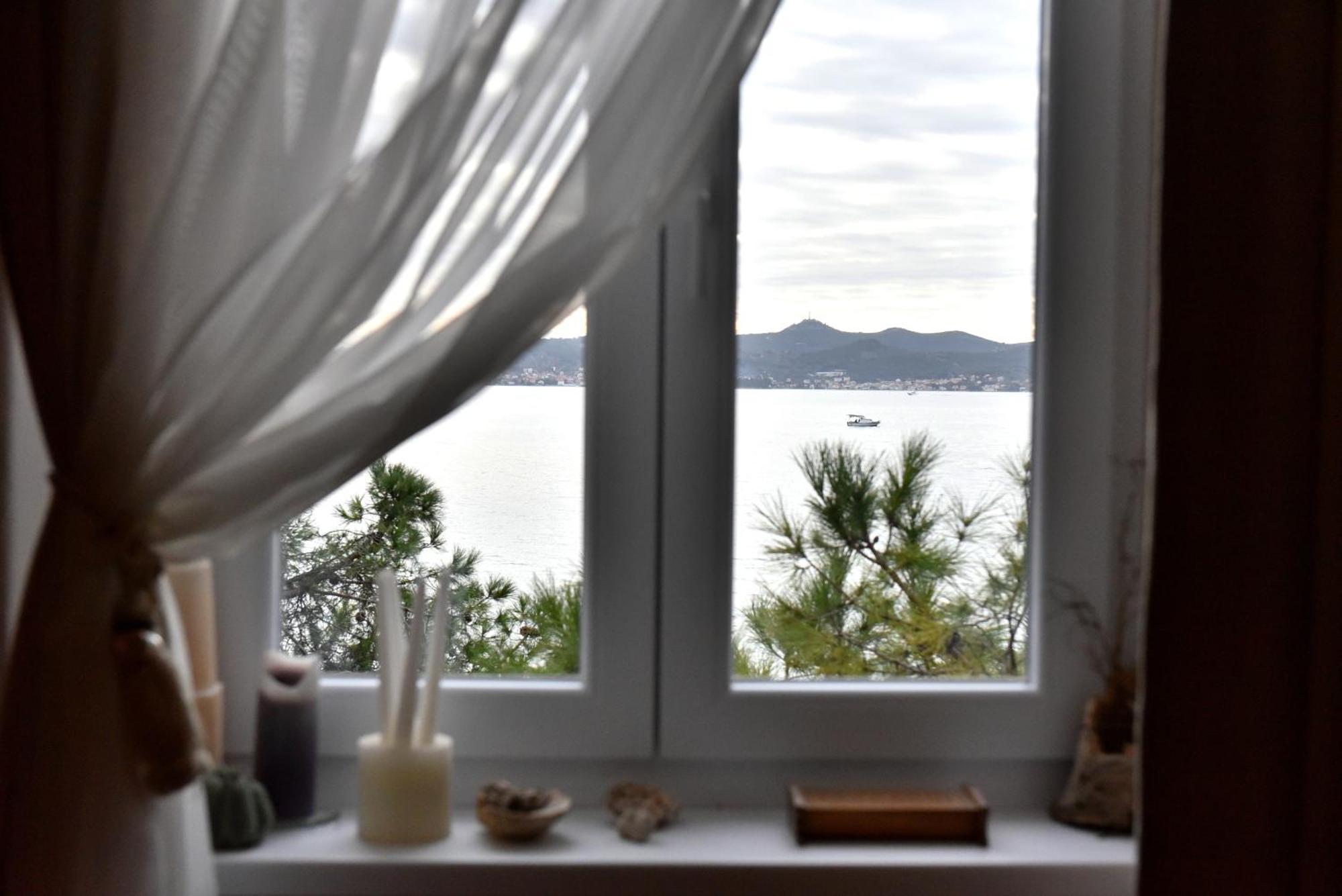 Zadar Center Beach Apartment - Directly On The Sea Exterior foto